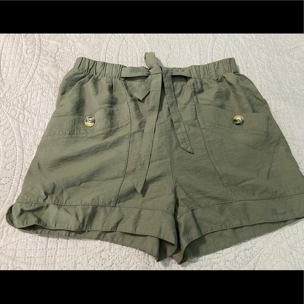 Hyfve Olive Green Shorts Waist Tie Buttons Large